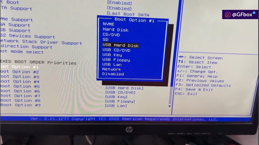 selecionando o pendrive no bios do computador para instalar o linux mint